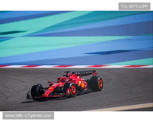 F1赛季最新动向：顶级车队争夺激烈，新规则如何影响赛道竞争